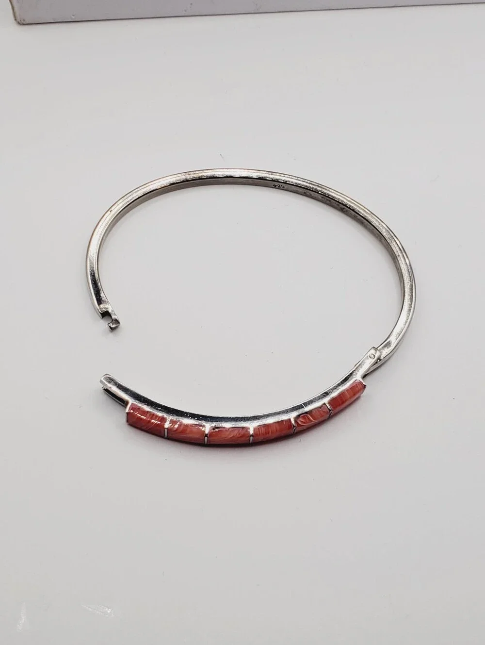 Spiny Oyster Inlay Hinged Bangle Bracelet - 925 Sterling Silver